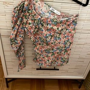 Asymmetrical floral long sleeve top